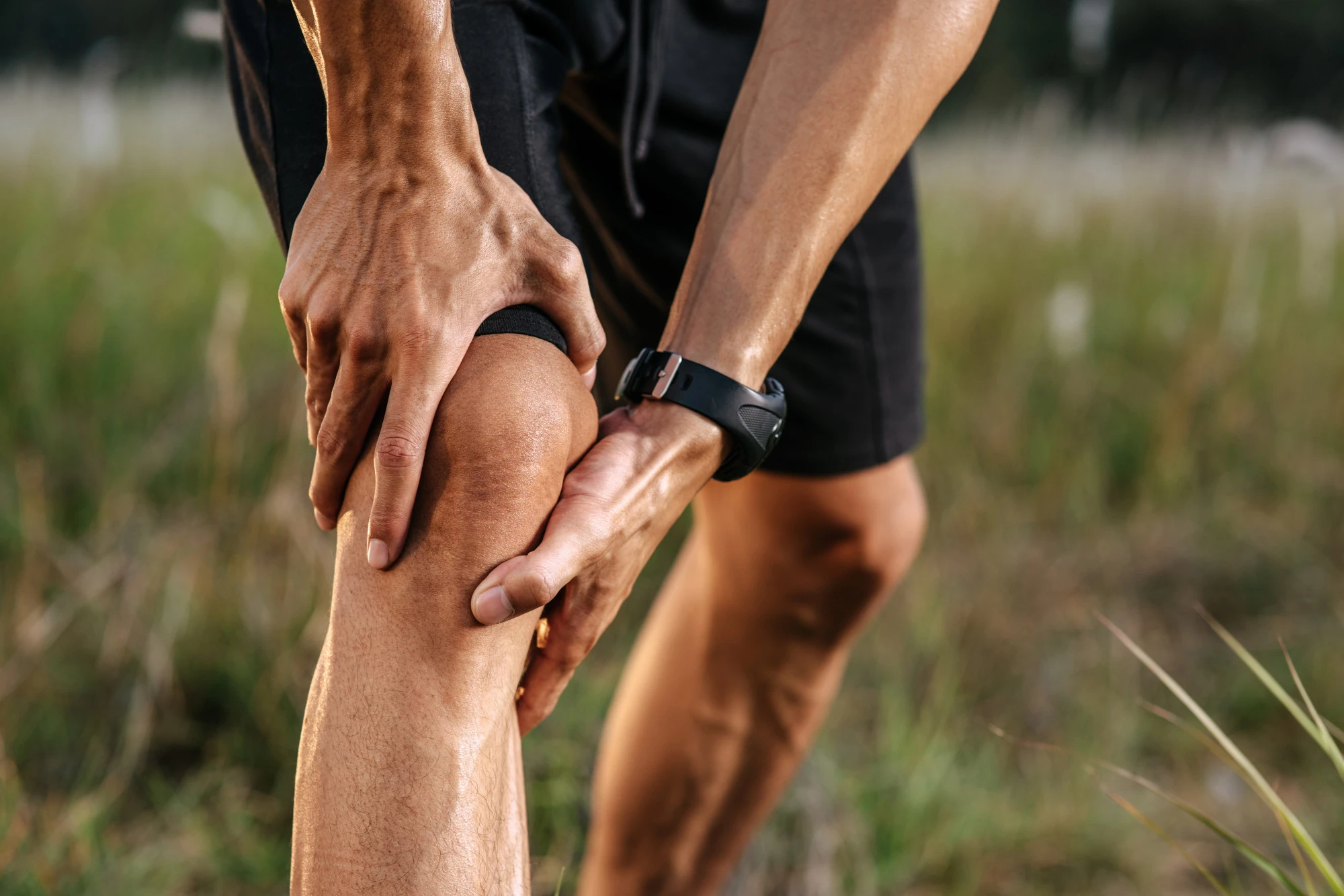 Lesiones deportivas más comunes: cómo tratarlas y prevenirlas